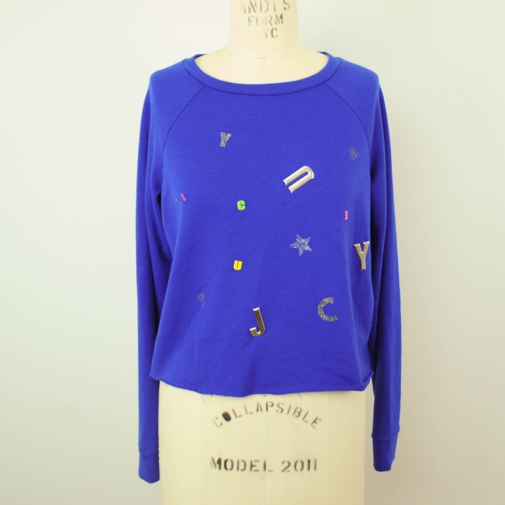 ❤️3/$29 Juicy Couture Sweatshirt Embellished